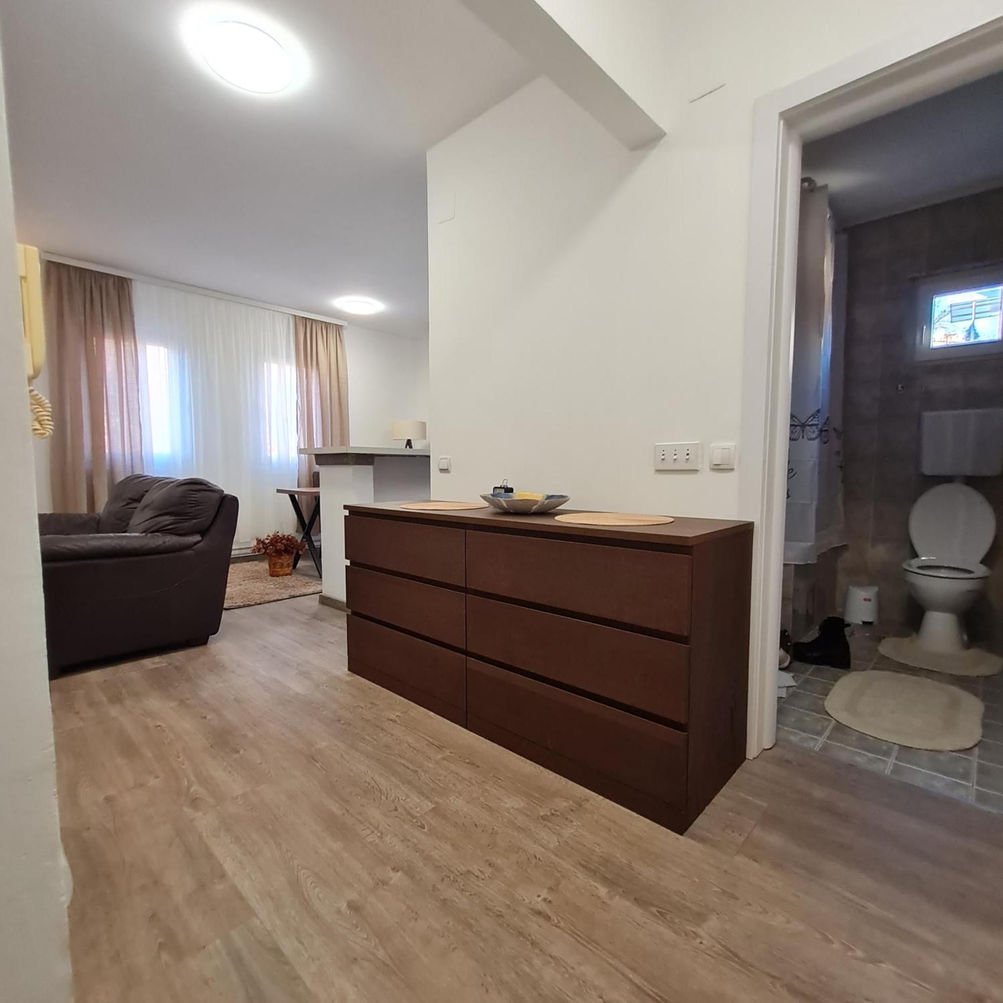 Apartment Apartman011 *